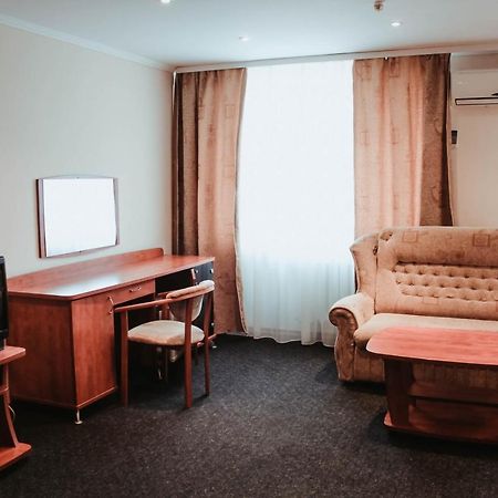 Kanna Hotel Askania-Nova Ngoại thất bức ảnh
