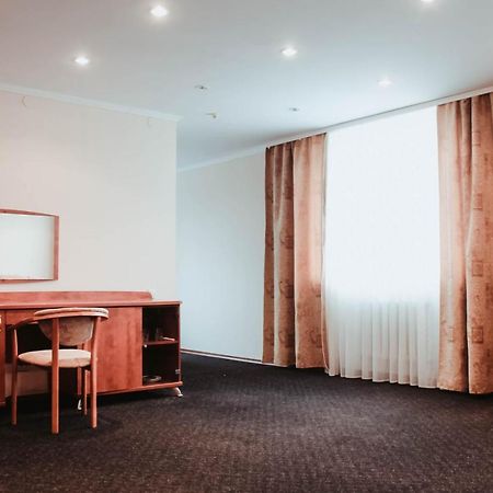 Kanna Hotel Askania-Nova Ngoại thất bức ảnh