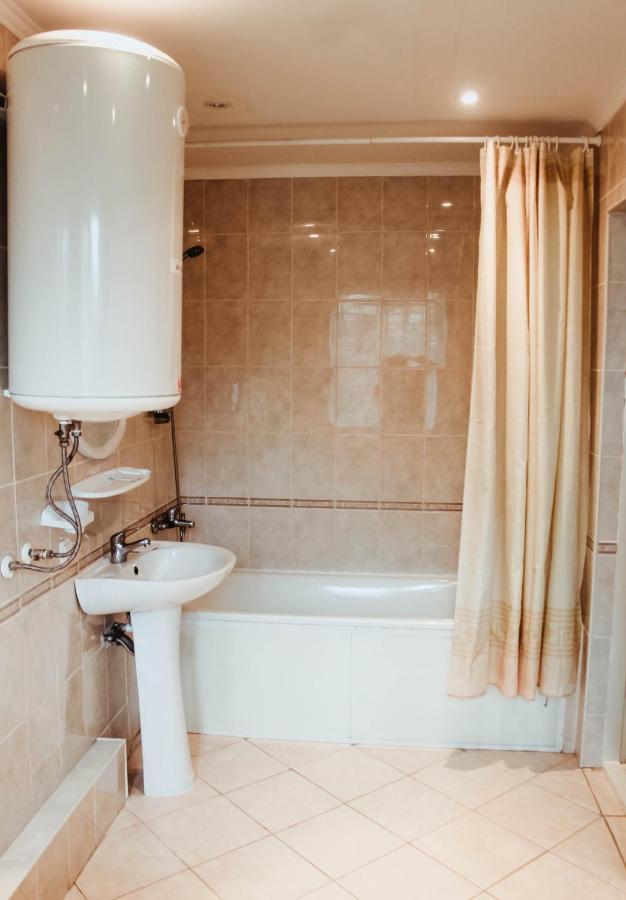 Kanna Hotel Askania-Nova Ngoại thất bức ảnh